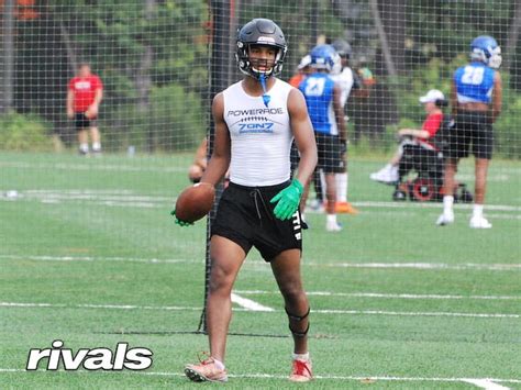 Sec And Big Ten Visits Coming For 2021 4 Star Wr Jalil Farooq Ugasports