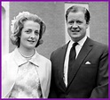 Edward John Spencer, 8th Earl Spencer (1924-1992) and the Honourable ...