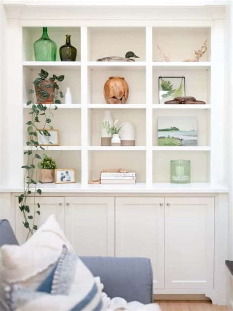 How To Decorate A Bookshelf In 5 Easy Steps Nina Hendrick Home