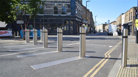The Benefits Of Street Bollards Everythings A Buzz