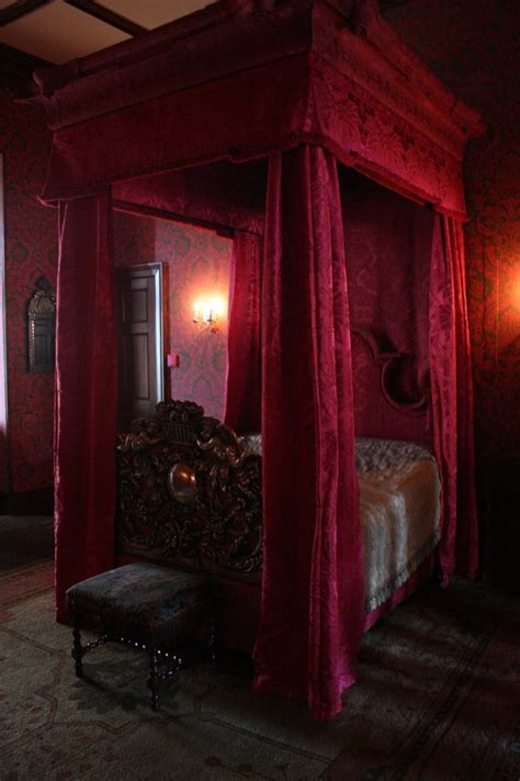 26 Impressive Gothic Bedroom Design Ideas Digsdigs