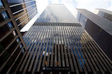 Fox And News Corp To Keep Expand Midtown Headquarters