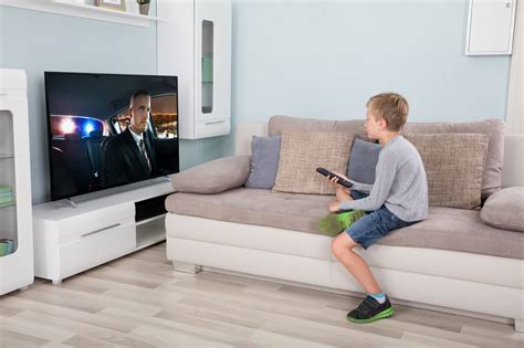 Images Of Kids Watching Tv