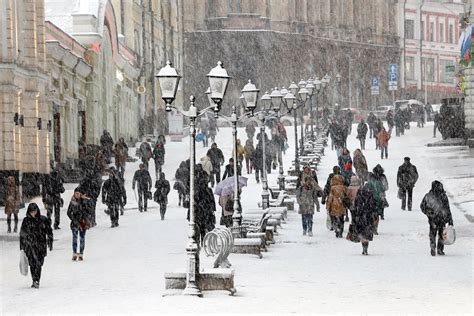 Snowfall In Moscow Russia Beyond