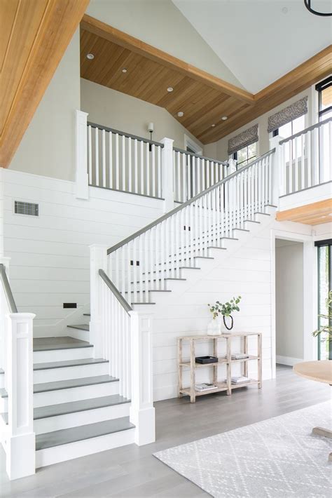 30 Grey And White Stairs