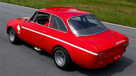 1968 Alfa Romeo Gta 1300 Junior Wallpapers And Hd Images Car Pixel