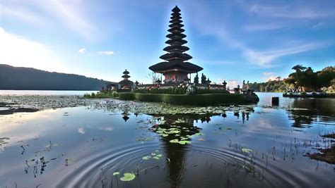 4k Timelapse Movie Sunrise Of Pura Ulun Danu Bratan Temple Bali