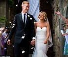 Kimberly Crew arrives to wed England goalkeeper Joe Hart | Daily Mail ...