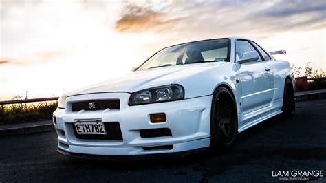 Nissan Nissan Skyline Gt R R35 Nissan Skyline Gt R R34 Nissan