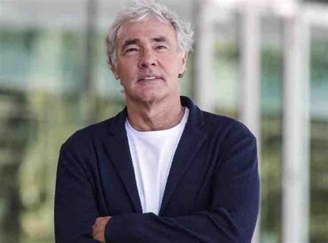 Massimo giletti è stato dimesso dall'ospedale umberto i di roma dopo il malore che lo ha colpito durante la trasmissione non è l'arena. Massimo Giletti chi è | carriera | vita privata del conduttore