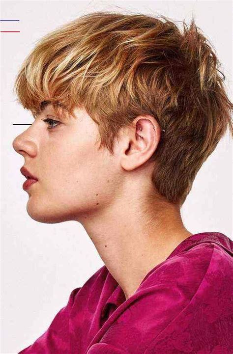 Planning to get a dapper androgynous haircut or 30 stylish short hairstyles for girls and women: #tomboyhairstyles in 2020 | Short curly hair, Tomboy ...