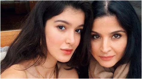 Heres How Maheep Kapoor Will Describe Shanaya Kapoor To The Person Her