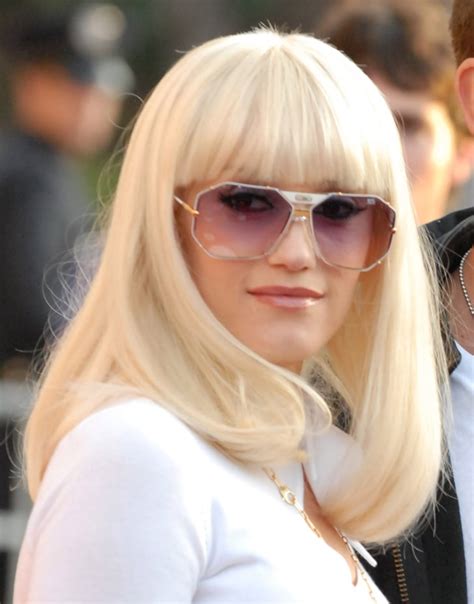 Gwen Stefani Platinum Blonde Hair Color Ideas Popsugar Beauty Photo 10