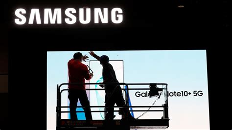 Samsung Flags One Third Drop In Q4 Operating Profit On Chips
