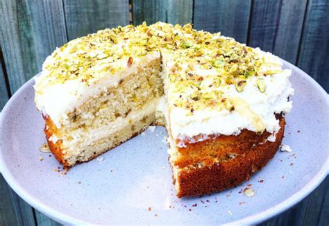 Spiced Pistachio Cake Real Recipes From Mums
