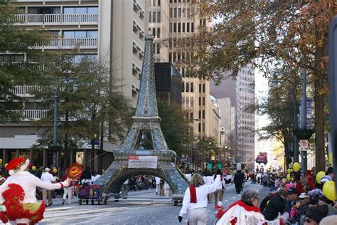 Louvre Atlanta Commissions Inflatable Eiffel Tower Fabulous Inflatables