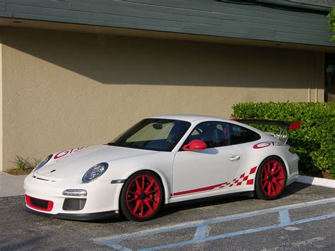 Porsche Gt3 Rs In Luxury Wrap White With Red Accents Looks Like A