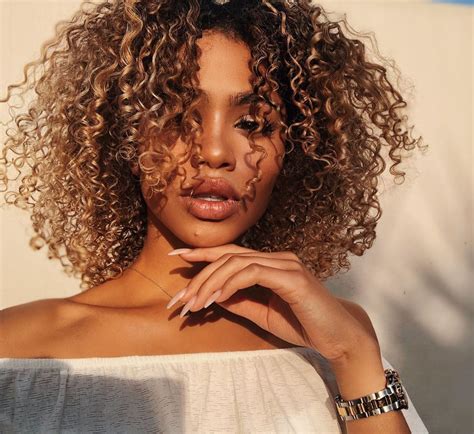 the 5 biggest hair color trends of winter 2019 curly hair styles curly hair styles naturally