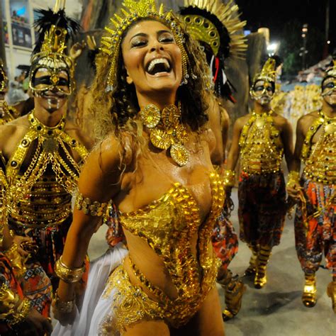リオのカーニバル【サンバ】carnaval 2015 Rio De Janeiro 2枚組dvd｜すべての商品のブラジル通販 Sorte