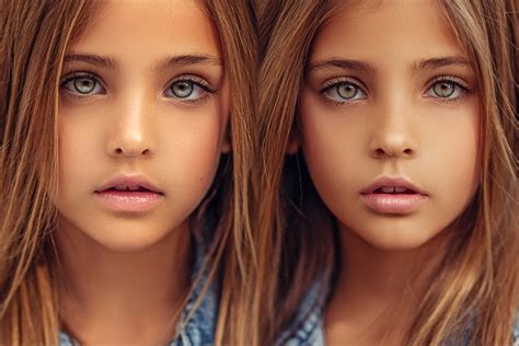 ‘world s most beautiful twins are now famous instagram models newzgeeks