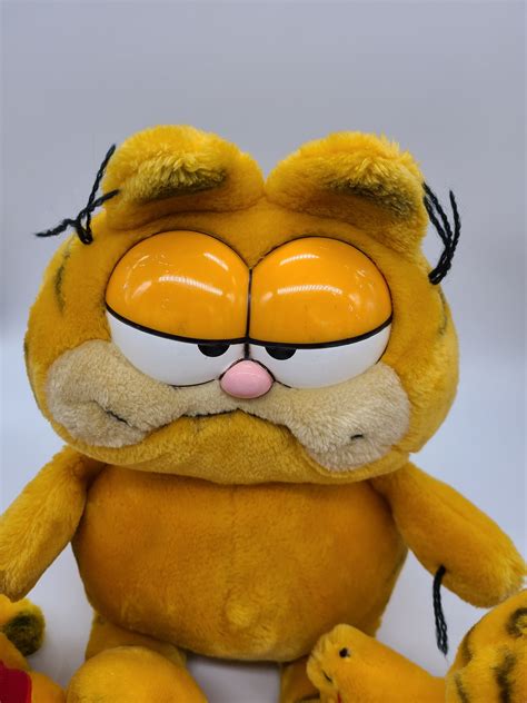 Vintage 1981 Garfield Plush Stuffed Animals Etsy