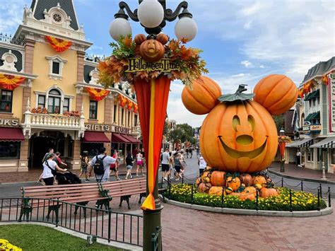Top 10 Disneyland Halloween Decorations 2023 To Make Your Visit Spooky