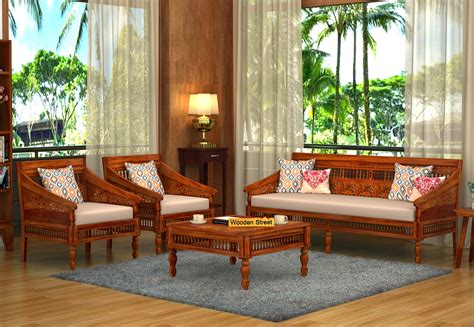 Herkese merhaba, evde oturma odası için ahşaptan koltuk yapmaya karar verdim. Buy Alanis 3+1+1 Seater Wooden Sofa (Honey Finish) Online in India - Wooden Street