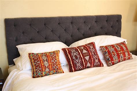 15 Easy And Stylish Diy Tufted Headboards For Any Bedroom Shelterness