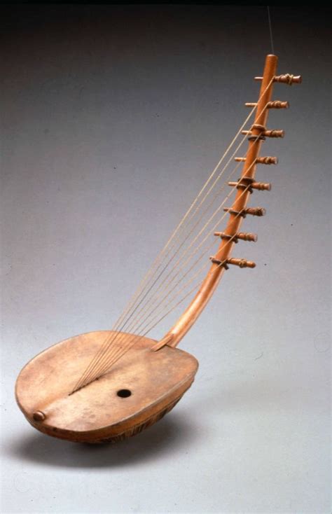 Arpa A Stringed Instrument From Uganda Photo By Sogettimigranti