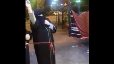 قيل أنه لرئيسة بلدية سعودية فيديو لامرأة ترقص في مناسبة عامة البوابة