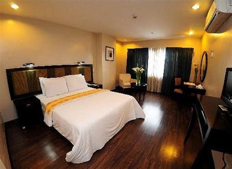 The 10 Closest Hotels To Burnham Park Baguio