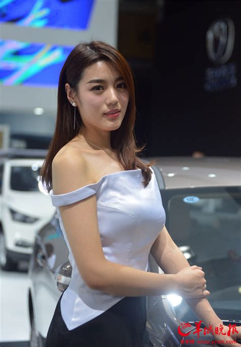 广州国际车展开幕一大波美女车模来袭 热辣爆表广东精选南方网