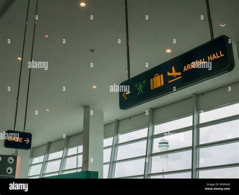 Airport Arrival Hi Res Stock Photography And Images Alamy