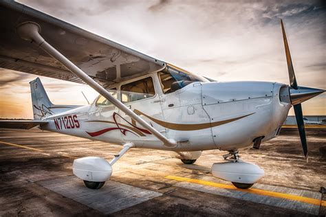 10 Facts You Didnt Know About The Cessna 172 Skyhawk Boldmethod Porn