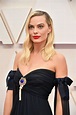 Margot Robbie deslumbra con su look en la alfombra roja de los Oscars 2020