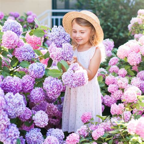 The world of flowering plants include more than just annuals and perennials. 14 Beautiful Flower Names For Girls - Floral Name Ideas