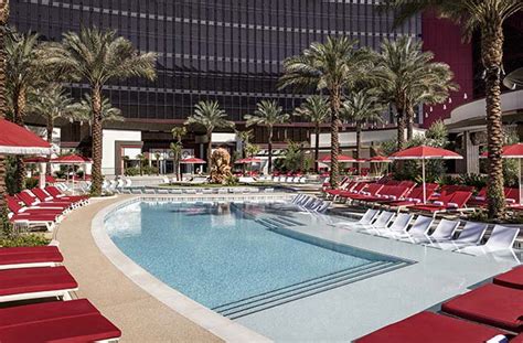 Resorts World Las Vegas Pool Cabanas And Daybeds Hours And Info Las Vegas