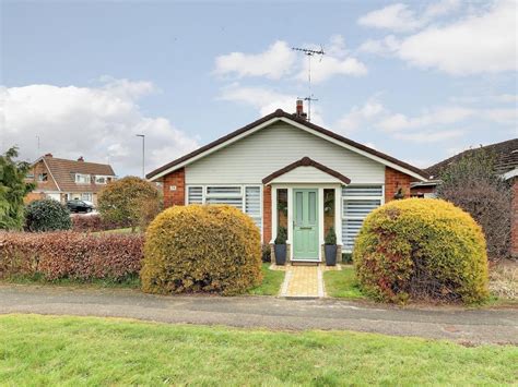 2 Bed Detached Bungalow For Sale In Long Mynd Avenue Up Hatherley