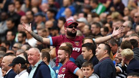 West Ham Fans Slate Forwards Performance Against Wolves As Hammers