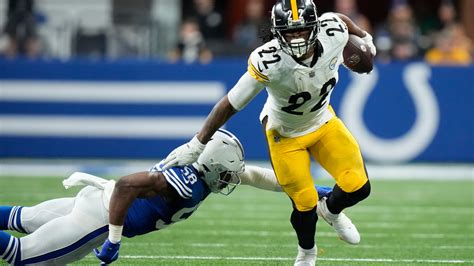 Steelers Rb Harris Misses Practice With Abdominal Injury