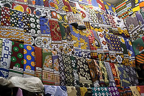 Selection Of Khangas From Kenya Kenya Ethnic Africa Outfit Ideas Quilts Blanket Beautiful