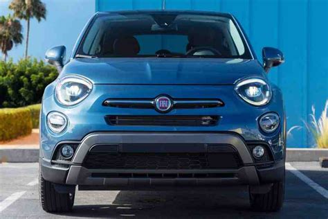 2019 Fiat 500x Vs 2019 Fiat 500l Whats The Difference Autotrader