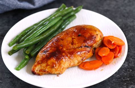 How to bake chicken breast so that it comes out nice and juicy? How Long to Bake Chicken | TipBuzz