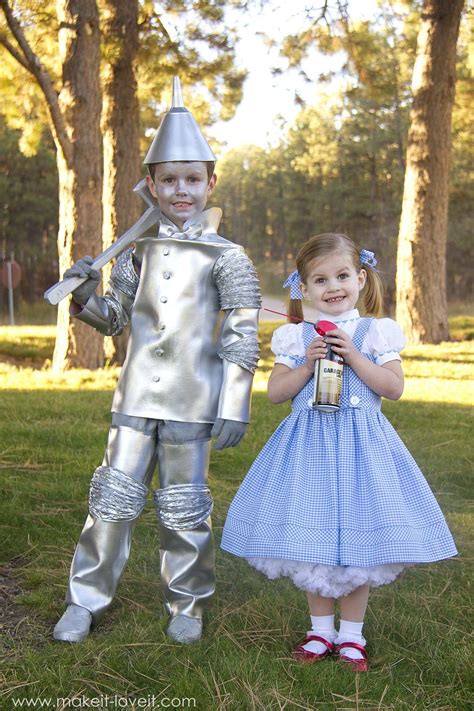 Diy Wizard Of Oz Costumes Glinda Tin Man Dorothy And Lollipop