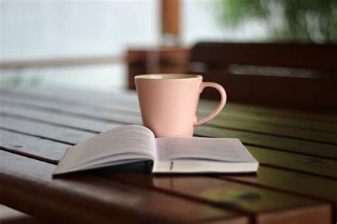 커피 책 아침 Pixabay의 무료 사진