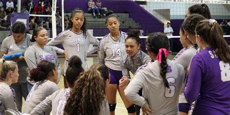 Preview St Anthony Girls Volleyball Returns To Quarterfinals