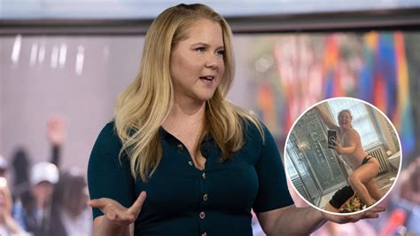 Amy Schumer Unveils Topless Selfie With “40 Extra Lbs”