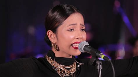 P ramlee getaran jiwa cover by aisyah aziz. UNPLUGGED Aisyah Aziz - BILA ENTAH - YouTube