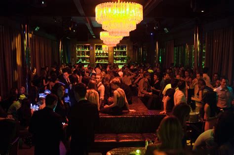 Review Ph D Nightclub In Chelsea The New York Times