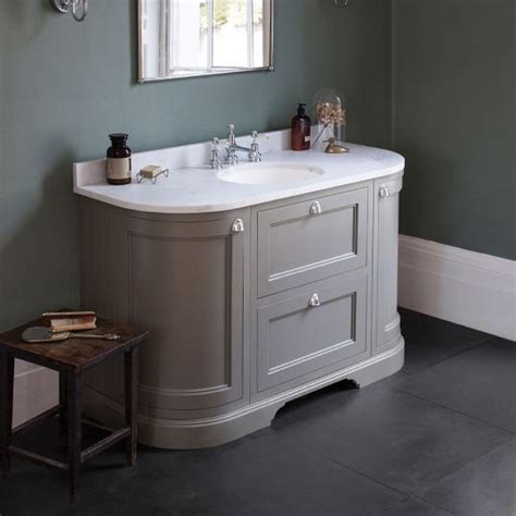 Discover the best modern bathroom ideas for ceramic ware, furniture, brassware, accessories and lighting that will inspire your creative ideas for the bathroom in 2021. Bathroom Furniture UK Traditional & Contemporary | Soakology